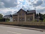 Platz für die ganze Familie – Modernisiertes Einfamilienhaus mit großem Grundstück in Oderwitz - Außenansicht