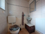 Platz für die ganze Familie – Modernisiertes Einfamilienhaus mit großem Grundstück in Oderwitz - Toilette UG