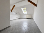 Frisch renovierte 4-Raum-Wohnung im Dachgeschoss in Hirschfelde - Küche.png
