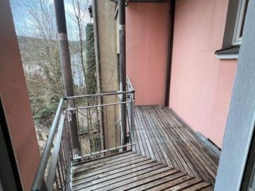Helle 3-Raum-Wohnung im schönen Erzgebirge mit Balkon, 08280 Aue, Etagenwohnung