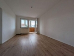 2-Zimmer-Eigentumswohnung mit Loggia und Garage – ideal für Eigennutzer oder Kapitalanleger - Wohnzimmer