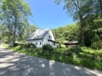 Landhausidylle am Bach – Wohnen im Grünen nahe der deutschen Grenze, 02796 Jonsdorf, Einfamilienhaus