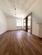 Zentrale 2-Raum-Wohnung im Herzen von Löbau – solide & gut gelegen - Wohnzimmer