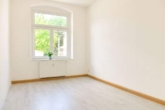 Helle, altersfreundliche 2-Raum-Wohnung im Erdgeschoss mit Garage und Garten - Schlafzimmer